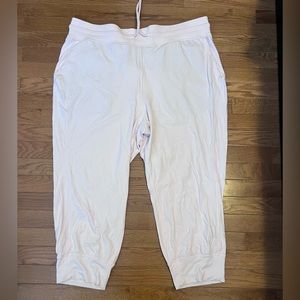 Lululemon size 16 pink joggers never worn
